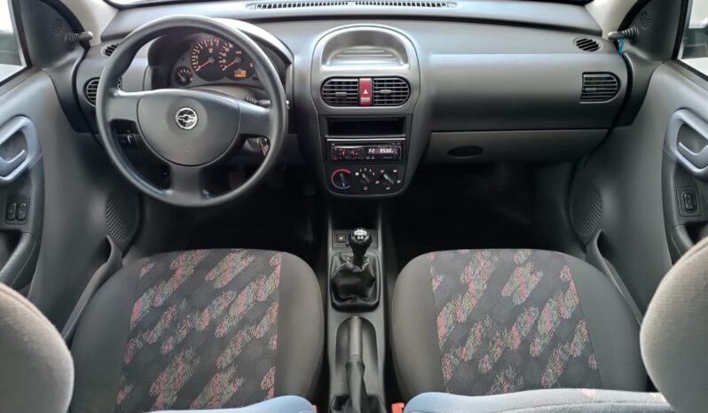 CORSA SEDAN 2004 full