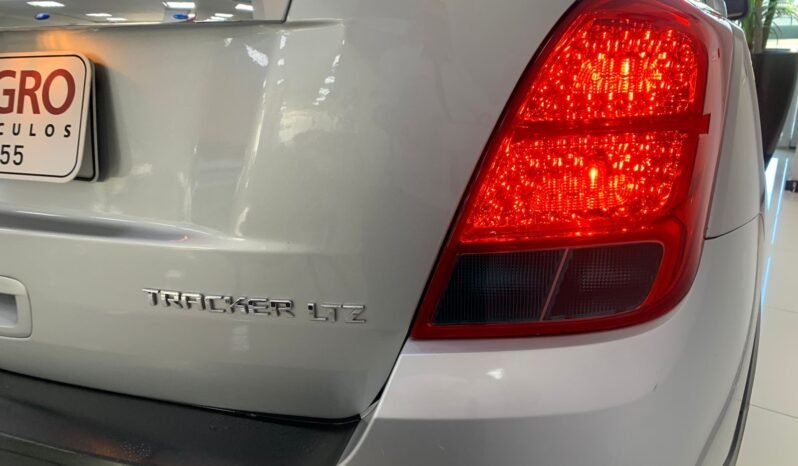 TRACKER LTZ 1.8 AT full