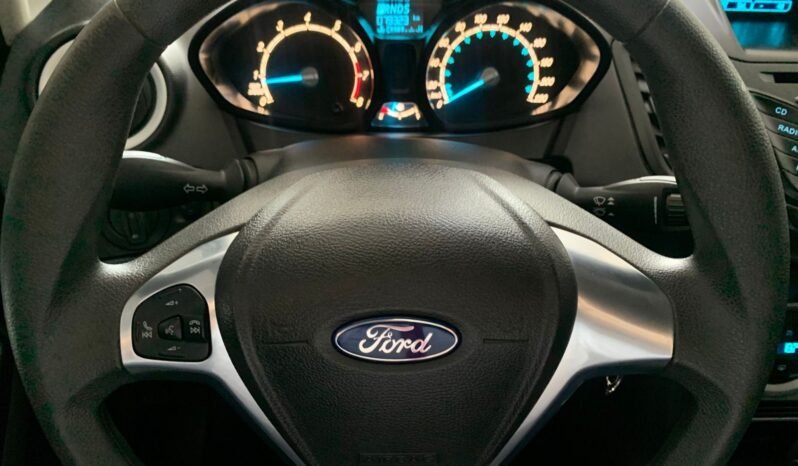 NEW FIESTA SE – 2015 full