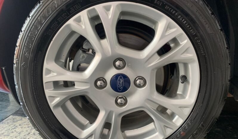 NEW FIESTA SE – 2015 full